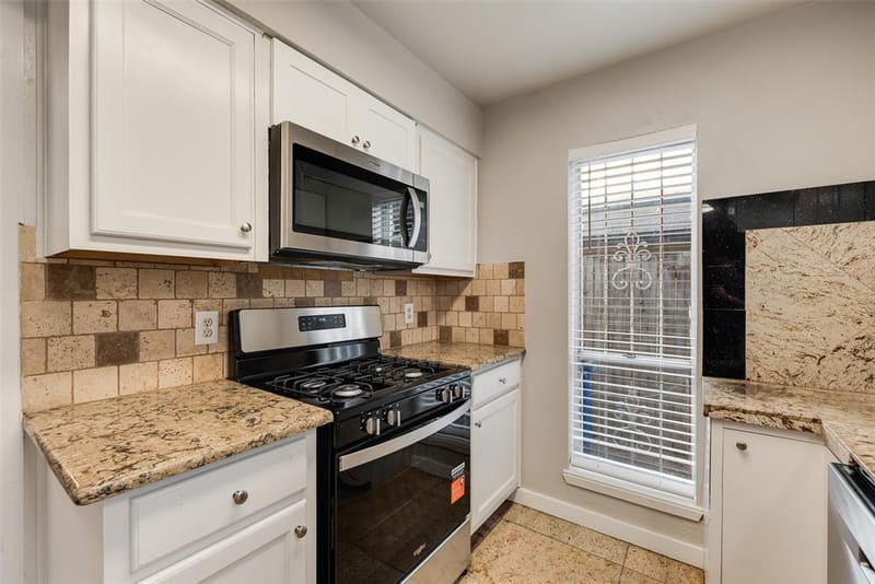 9829 GROVE OAKS Valley, Dallas TX 75217 - Photo 7