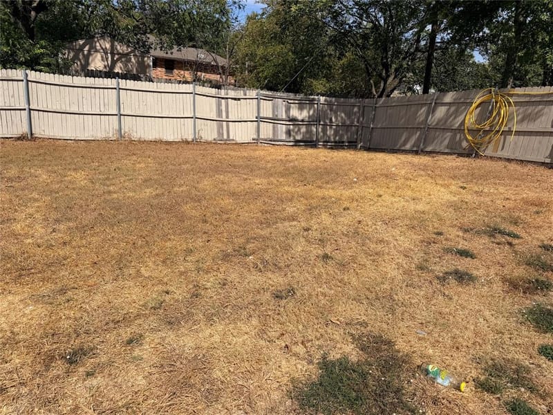 9405 Glengreen Drive, Dallas TX 75217 - Photo 3