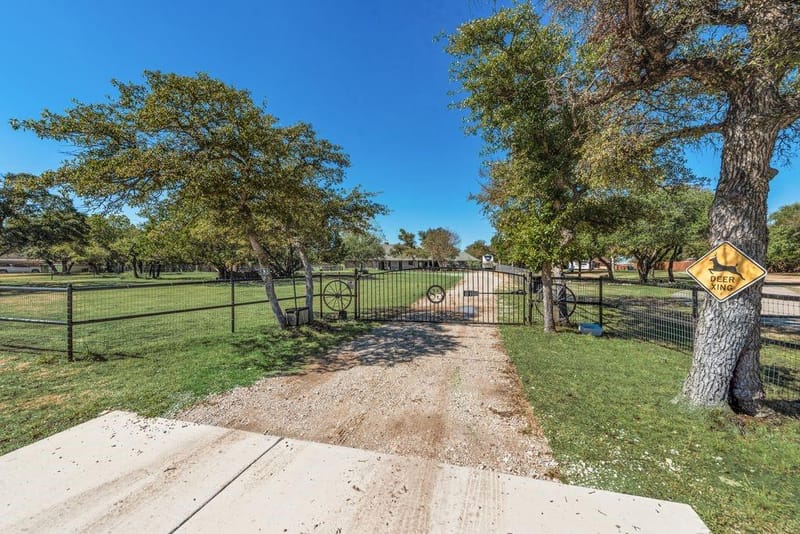 83 Crown Road, Willow Park TX 76087 - Photo 25