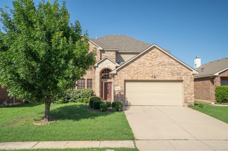 1620 Secretariat Lane, Irving TX 75060