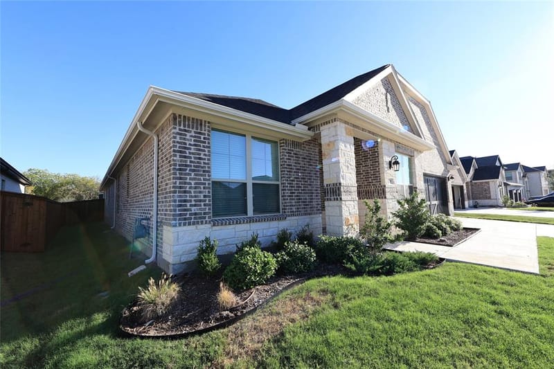 2305 Valencia Drive, Little Elm TX 75068 - Photo 4