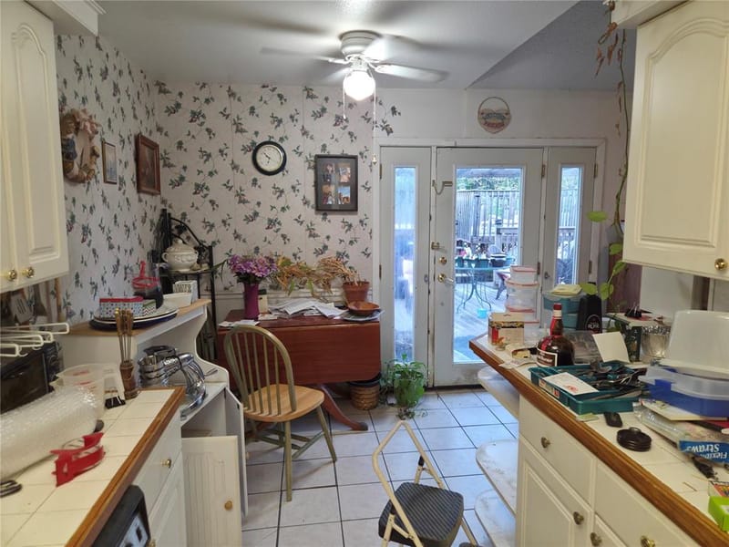 707 W Embercrest, Arlington TX 76017 - Photo 10