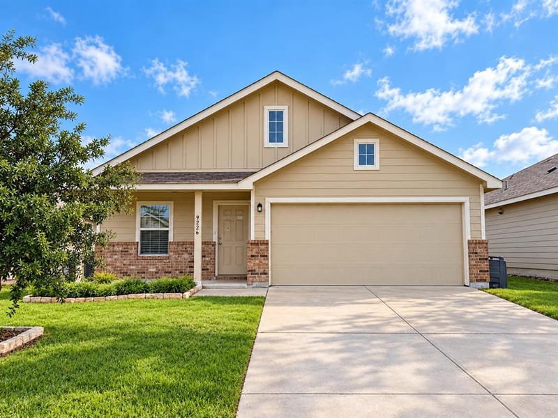 9226 Summerlee Street, Dallas TX 75227