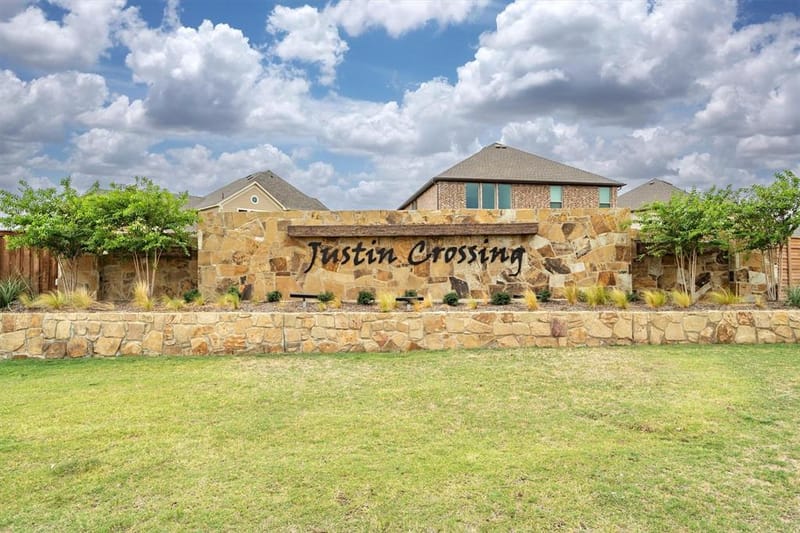 1373 Silverthorn Trail, Justin TX 76247 - Photo 25