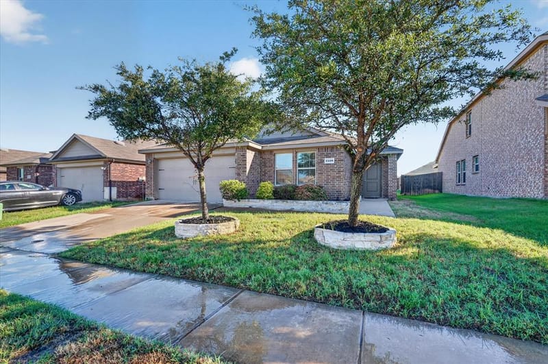 2428 Rosharon Drive, Forney TX 75126 - Photo 2