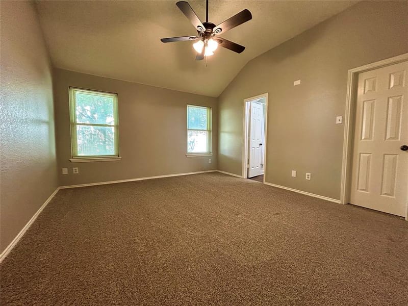 133 Lincoln Lane, Crowley TX 76036 - Photo 8