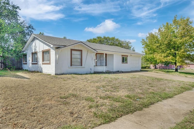 301 S Forest Crest Drive, Garland TX 75042 - Photo 3