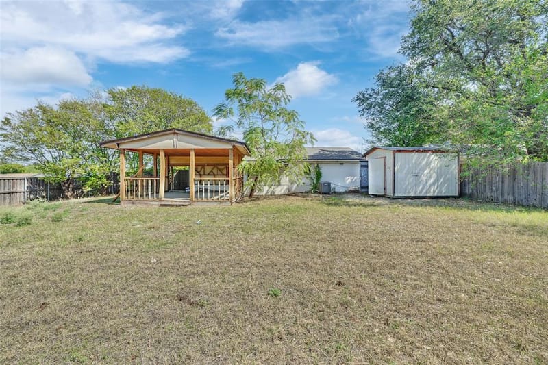 301 S Forest Crest Drive, Garland TX 75042 - Photo 31