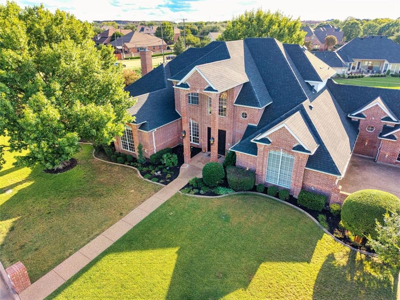 901 Walnut Falls Circle, Mansfield TX 76063 - Photo 5