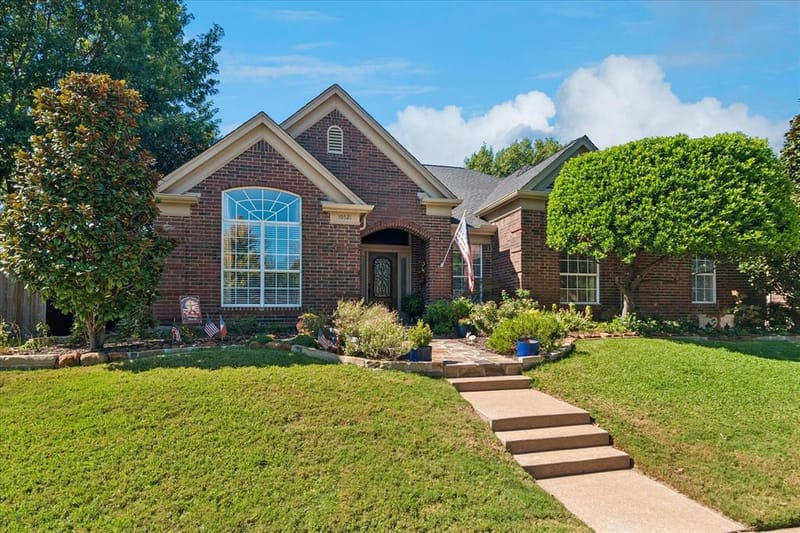 10521 Chablis Lane, Frisco TX 75035 - Photo 2