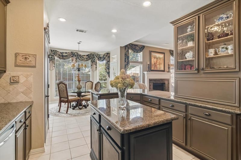 10521 Chablis Lane, Frisco TX 75035 - Photo 12