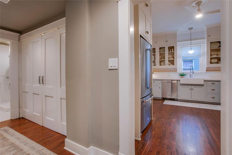 111 S Rosemont Avenue, Dallas TX 75208 - Photo 10