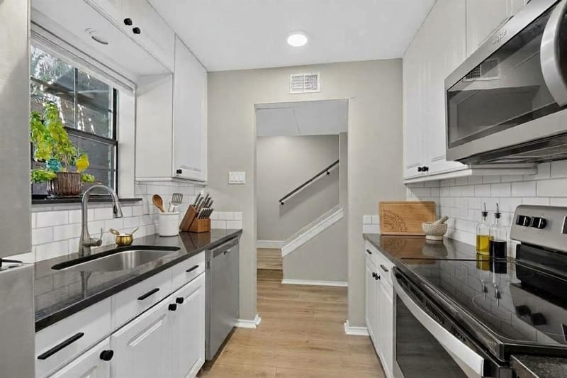 4030 Rawlins Street, Dallas TX 75219 - Photo 8