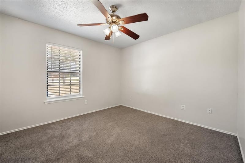 708 Woodland Court, Kennedale TX 76060 - Photo 17