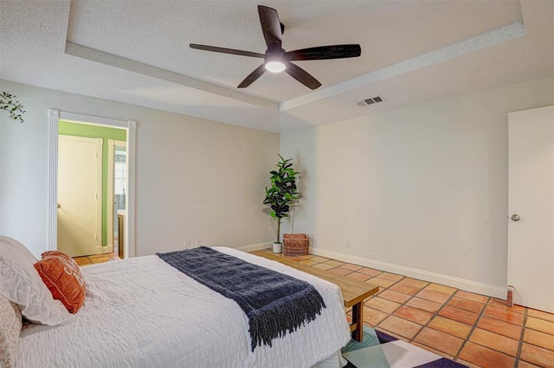 1910 Middle Glen Drive, Carrollton TX 75007 - Photo 22