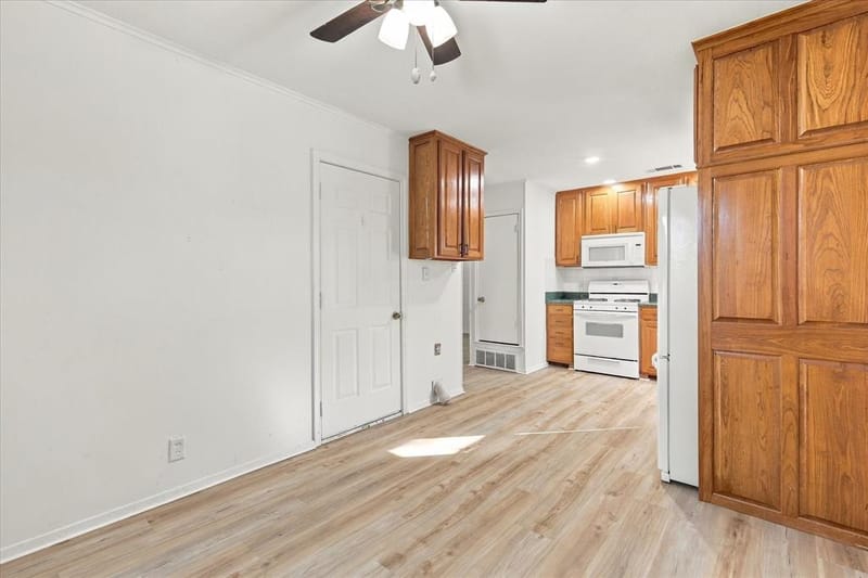 704 Pershing Drive, Denton TX 76209 - Photo 13