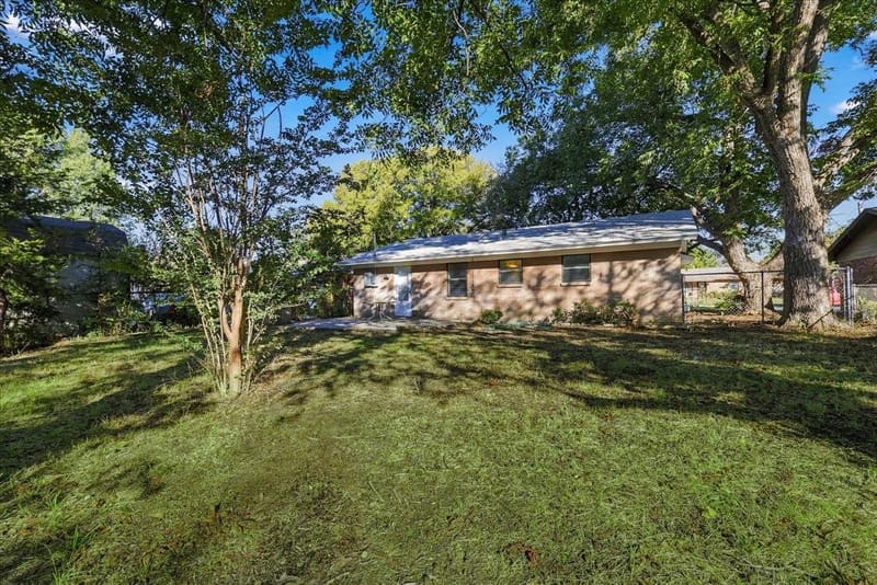 704 Pershing Drive, Denton TX 76209 - Photo 26