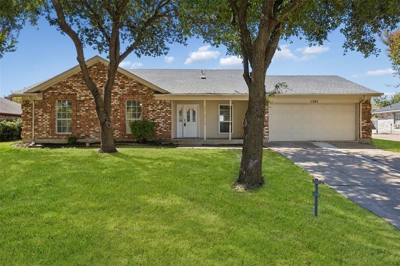 1205 Rene Drive, Alvarado TX 76009