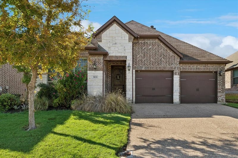 3020 Waterfall Drive, Fort Worth TX 76177