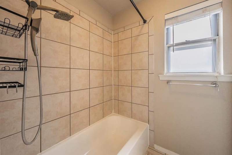 612 Bayless Drive, Euless TX 76040 - Photo 16