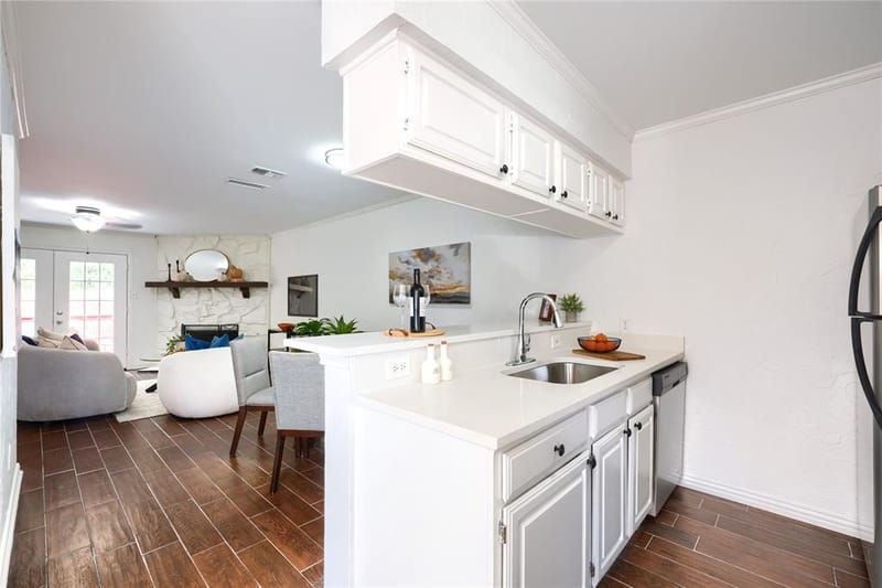 1600 Brentwood Drive, Irving TX 75061 - Photo 11