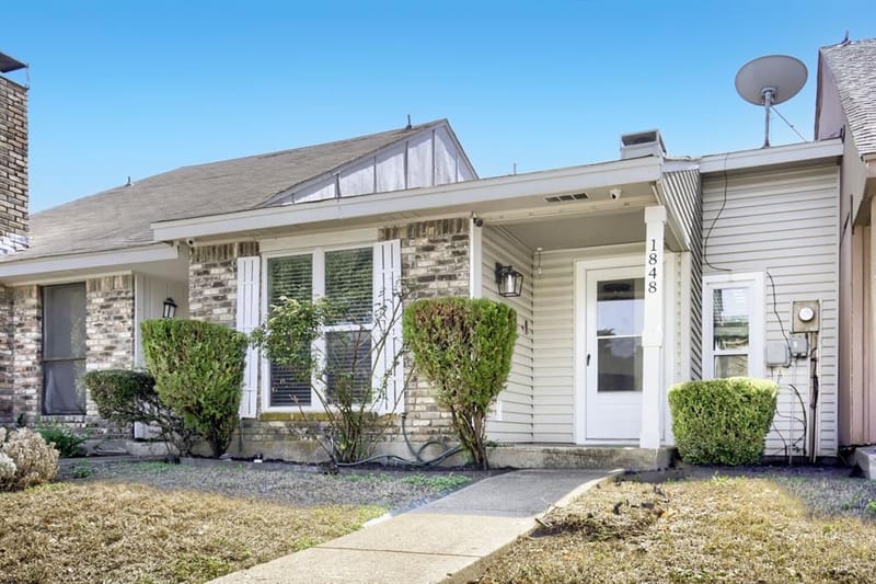 1848 Abshire Lane, Dallas TX 75228 - Photo 2
