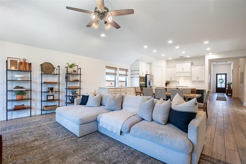 725 Bretallow Drive, Celina TX 75009 - Photo 8