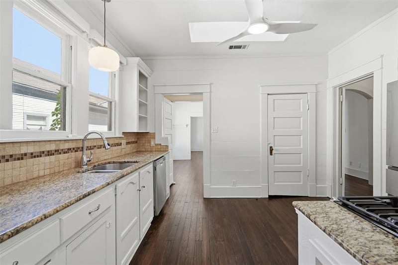 1932 5th Avenue, Fort Worth TX 76110 - Photo 12