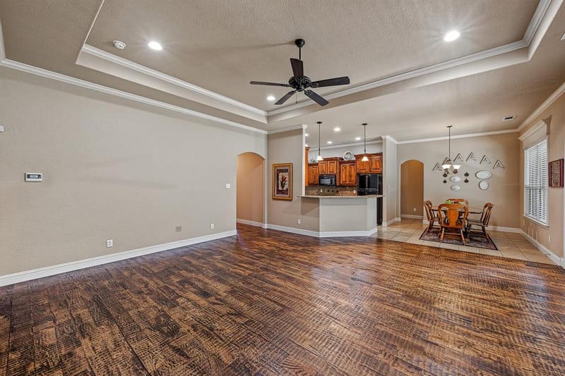 112 Meadow Arbor Drive, Weatherford TX 76085 - Photo 9