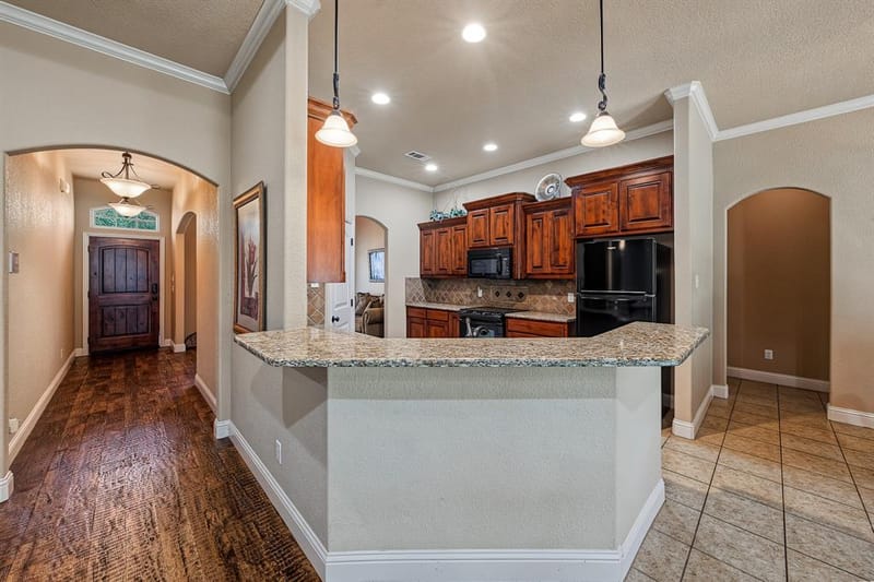 112 Meadow Arbor Drive, Weatherford TX 76085 - Photo 8