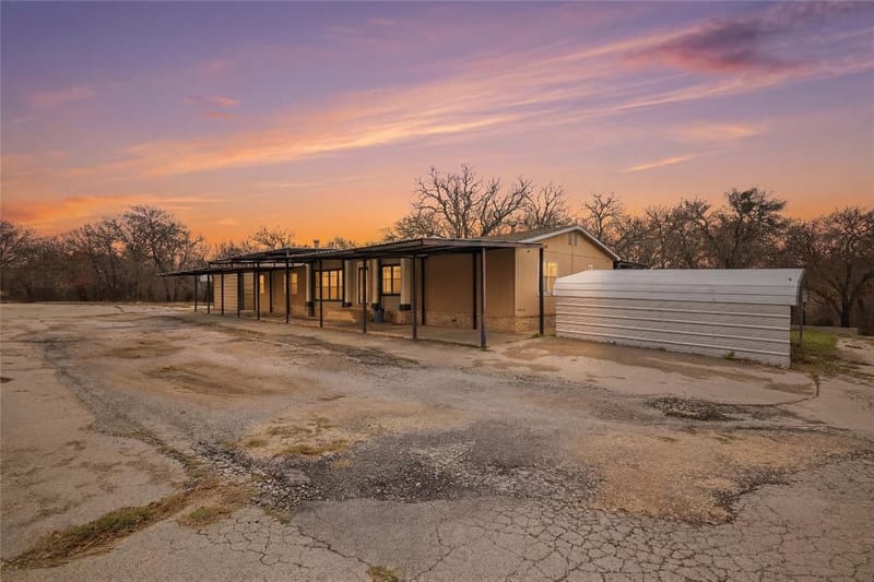 1341 Hildreth Pool Road, Bowie TX 76230 - Photo 4