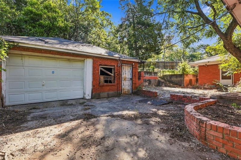 1342 Carson Street, Dallas TX 75216 - Photo 28
