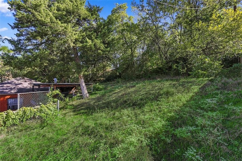 1342 Carson Street, Dallas TX 75216 - Photo 34