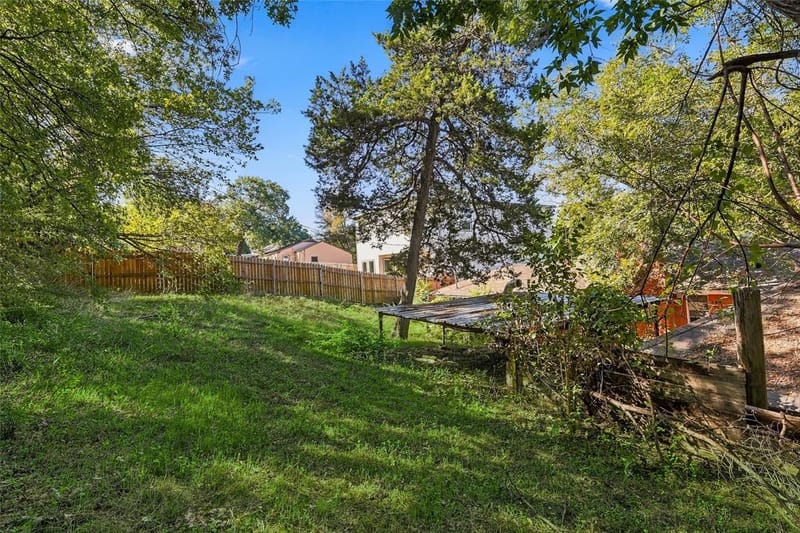 1342 Carson Street, Dallas TX 75216 - Photo 35