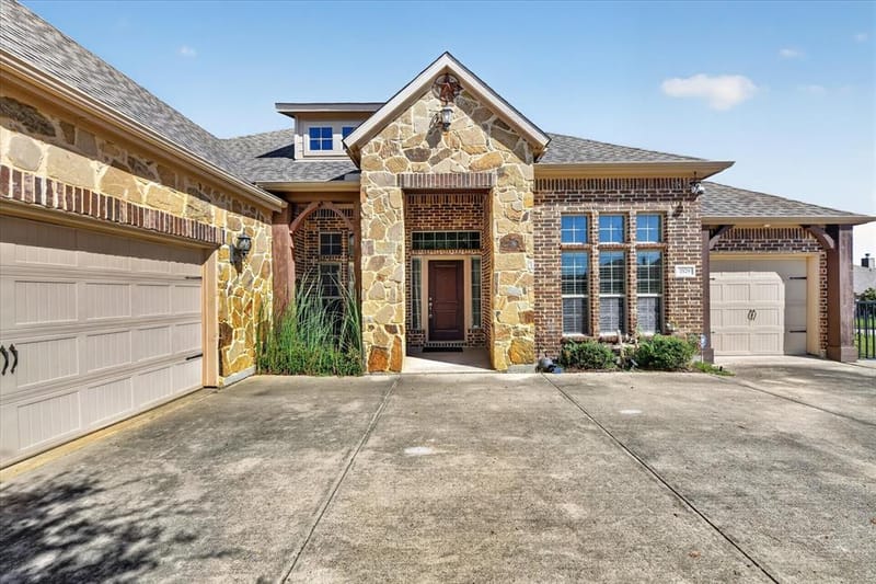 7529 Zinnia Lane, Forest Hill TX 76140