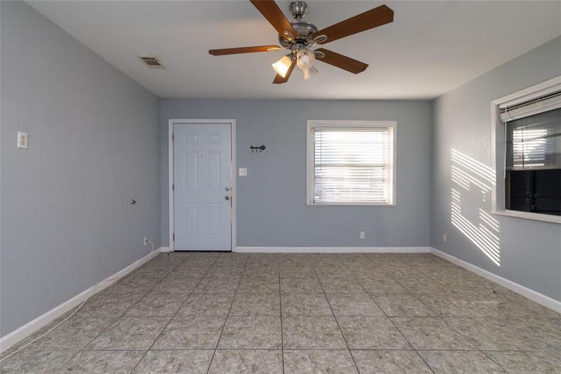 7109 Dogwood Park Drive, Richland Hills TX 76118 - Photo 5