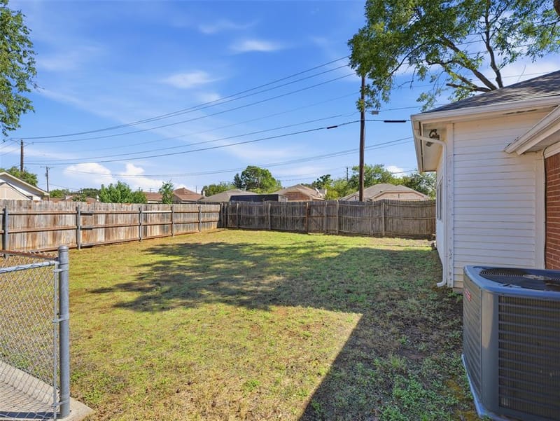 7567 Casburn Court, Fort Worth TX 76120 - Photo 28