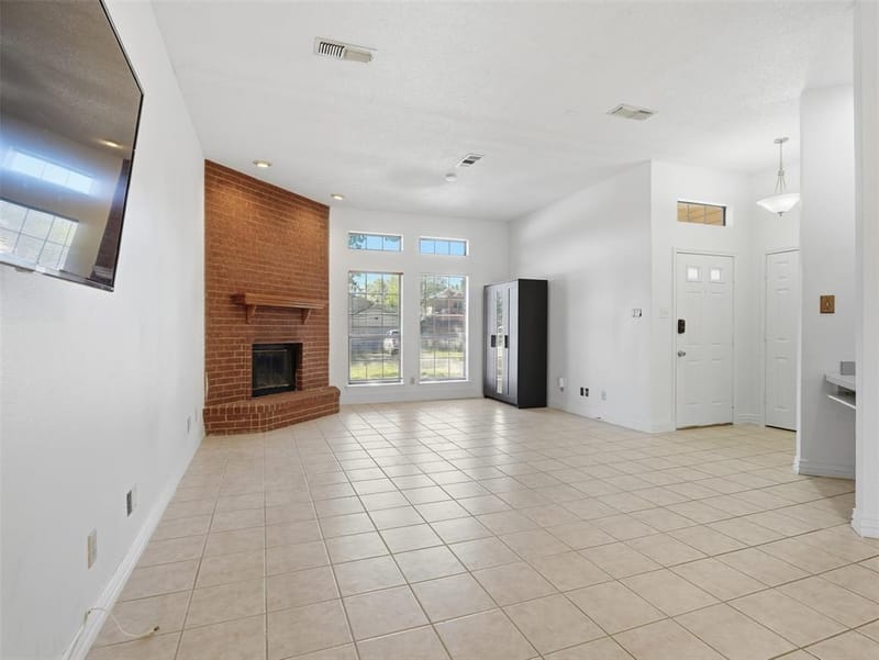 7567 Casburn Court, Fort Worth TX 76120 - Photo 4