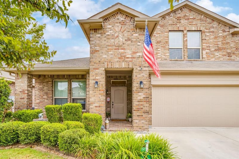 1428 Doe Meadow Drive, Fort Worth TX 76028 - Photo 2