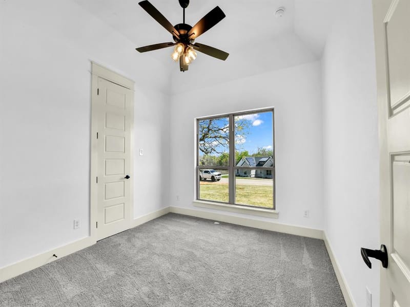 10016 Valley Oak Way, Springtown TX 76082 - Photo 20