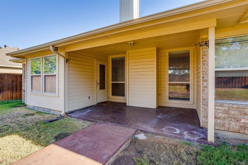 138 Adams Drive, Crowley TX 76036 - Photo 34