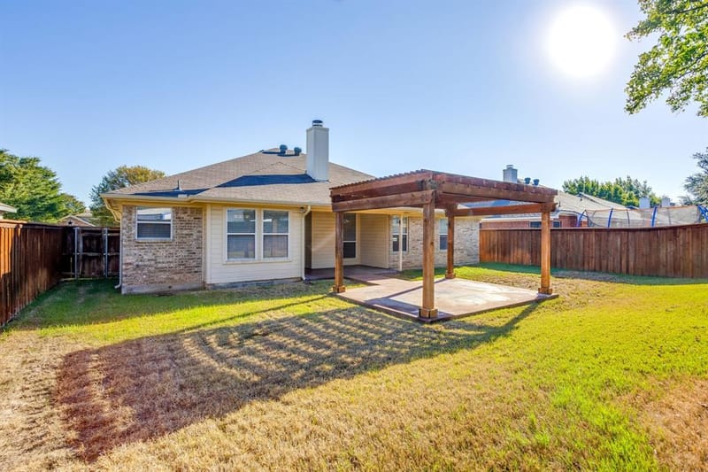 138 Adams Drive, Crowley TX 76036 - Photo 38