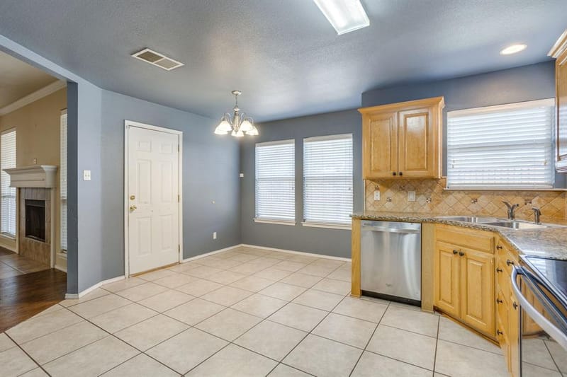 138 Adams Drive, Crowley TX 76036 - Photo 14