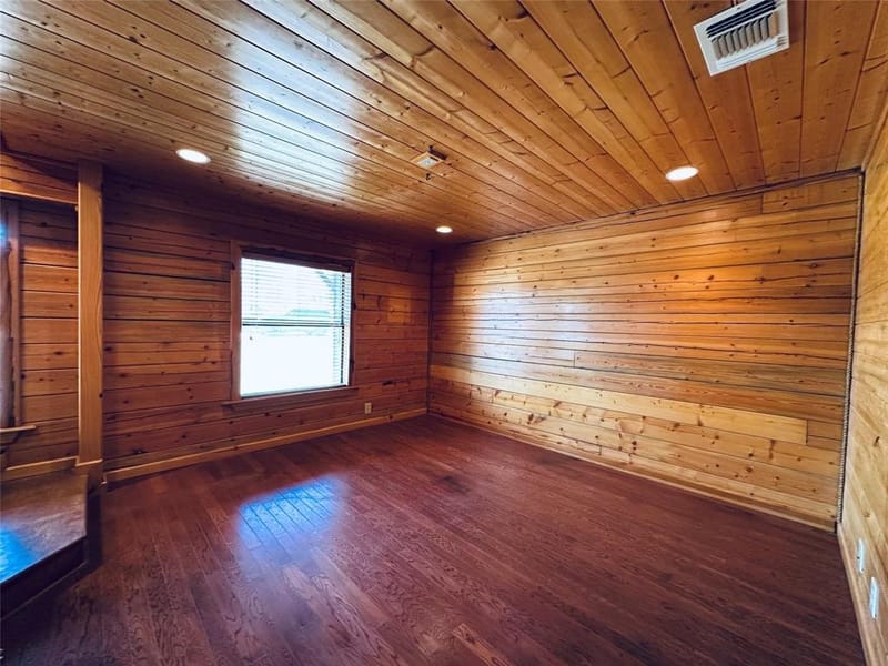349 Lake Point, Comanche TX 76442 - Photo 10