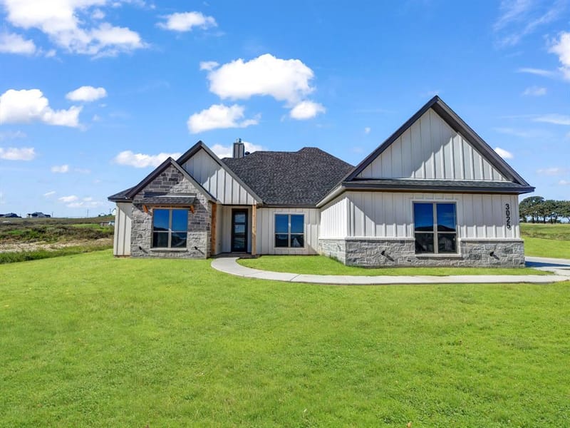 3025 Westfork Way, Springtown TX 76082