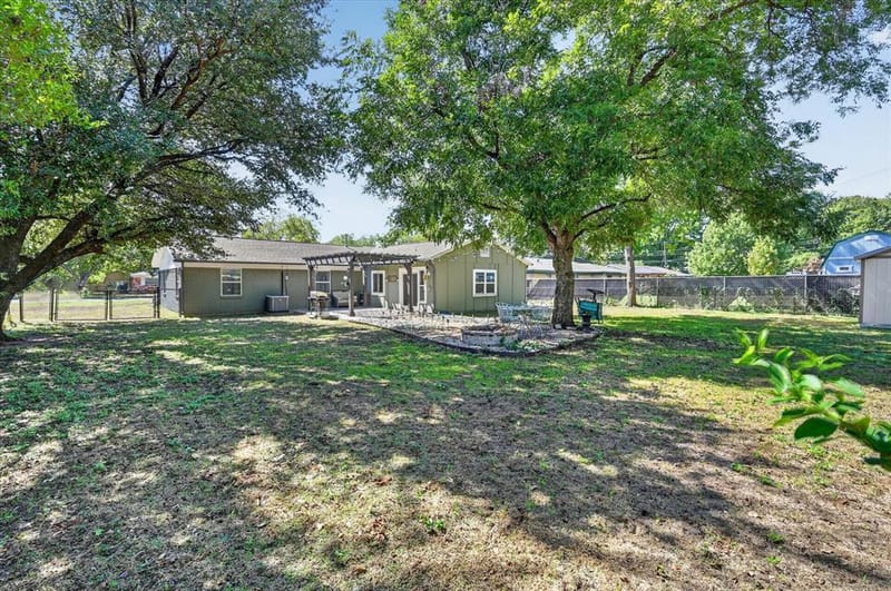 1216 Walker Drive, Hurst TX 76053 - Photo 3