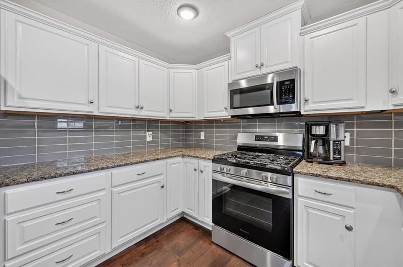 1216 Walker Drive, Hurst TX 76053 - Photo 10