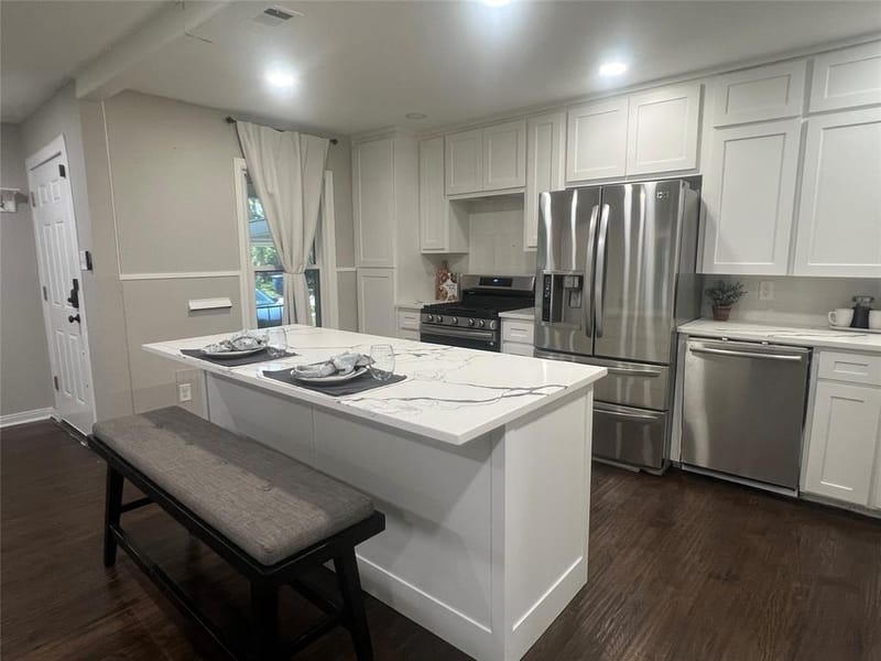 1021 E Russell Avenue, Carrollton TX 75006 - Photo 5