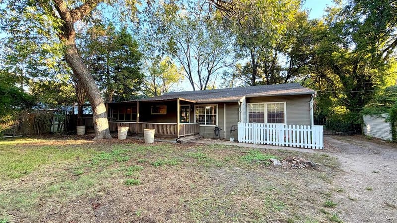 313 Elm Drive, Terrell TX 75160 - Photo 32
