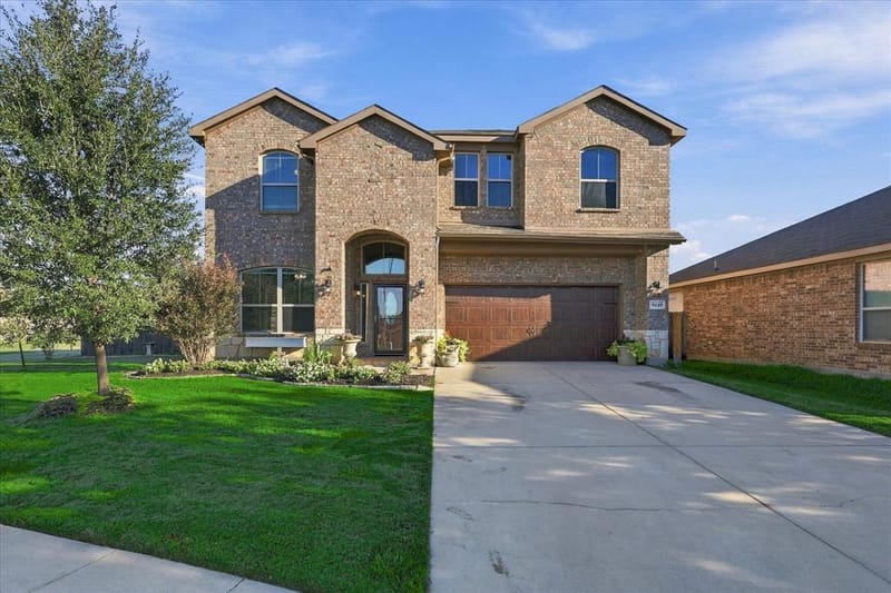 1025 Doe Meadow Drive, Fort Worth TX 76028